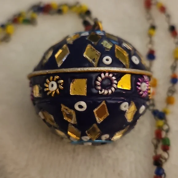 Vintage Indian Micro Mosaic Ball Pendant Multicolor Beaded Festival Necklace - Picture 3 of 11